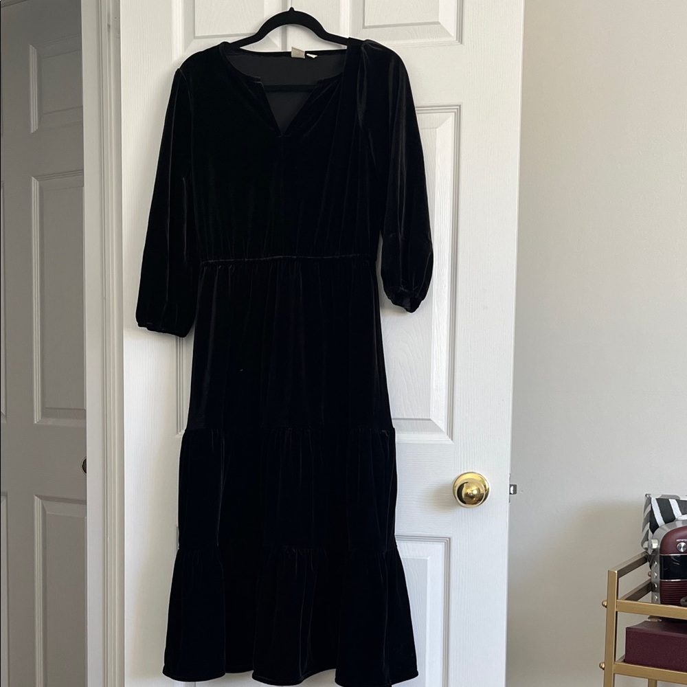 GAP Black Velvet Midi Dress